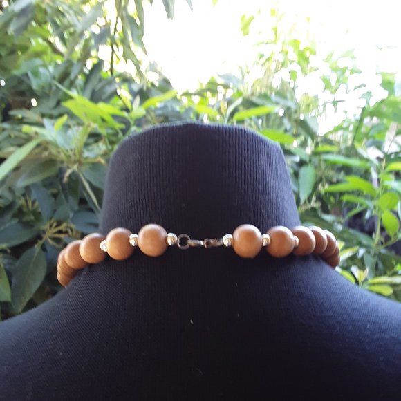 Wooden Bead Necklace With Wooden Stretch Bracelet Set of 2 Preowned - Picture 3 of 15